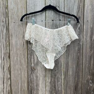 VICTORIA’S SECRET Tease Heart Cheeky Underwear Women’s Large NWT NEW